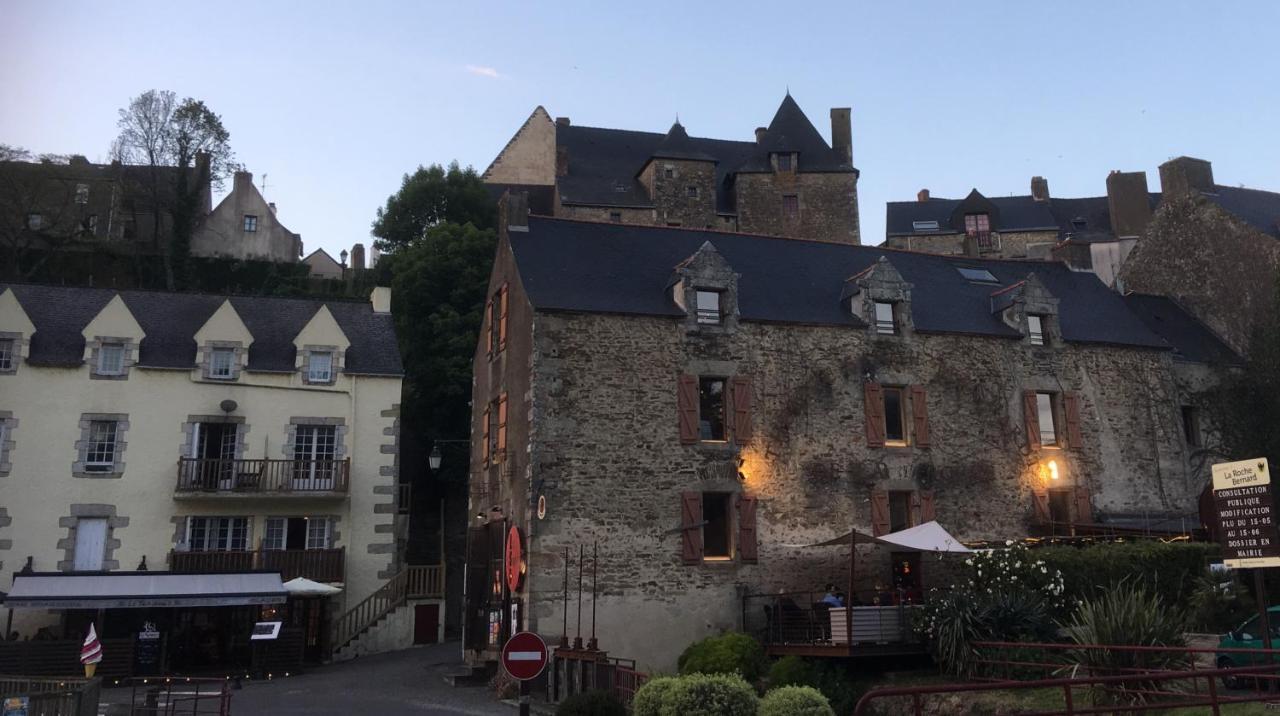 Aux Petits Bonheurs, Gites Culturel A La Roche Bernard Ferel Экстерьер фото